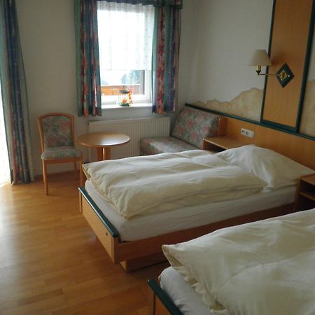 Landgasthof Franz Josef Straßwalchen Extérieur photo