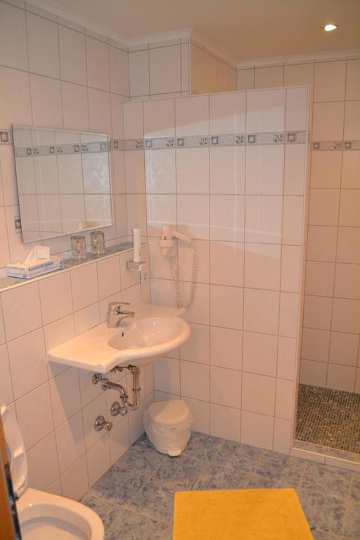 Landgasthof Franz Josef Straßwalchen Extérieur photo